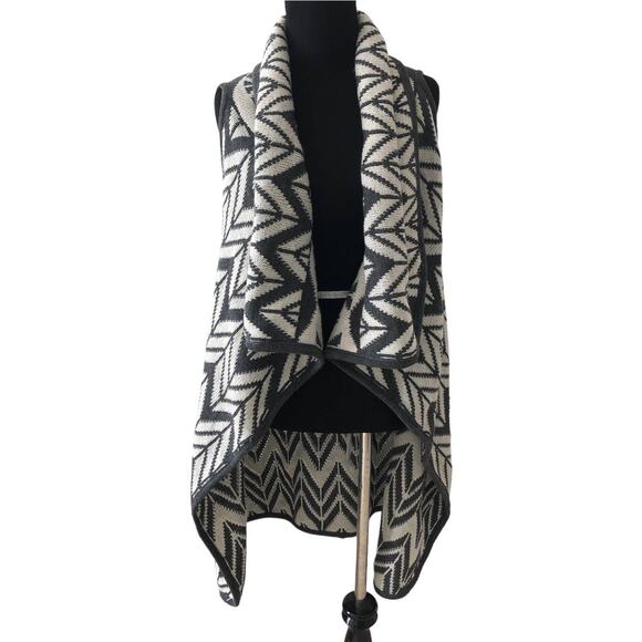 Milano Long Waterfall Wrap Sleeveless Cardigan Chevron Gray White Size Small-NEW - Picture 1 of 5